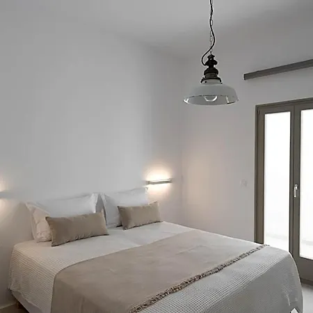 Rizes Santorini With Private Pool Hotel *