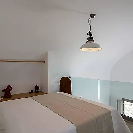 Rizes Santorini With Private Pool